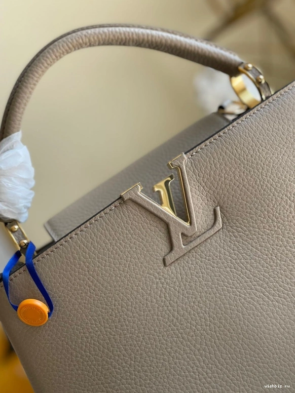 WIS VUITTON LOUIS MM CAPUCINES 1223